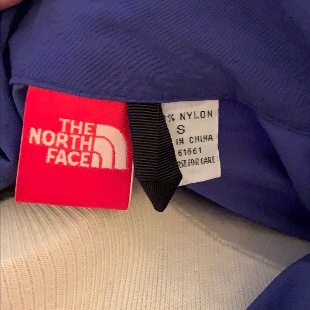 Vintage blue and red North Face - Picture 6 of 6